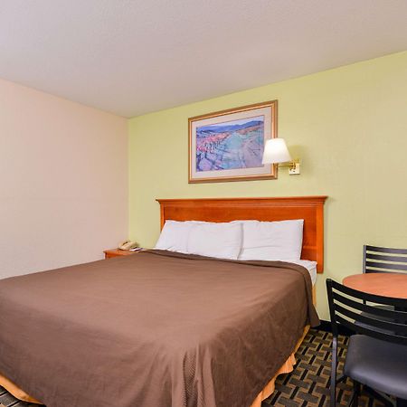 Americas Best Value Inn-Nashville/Airport South Dış mekan fotoğraf